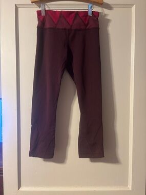 Lululemon Run: Inspire Crop II